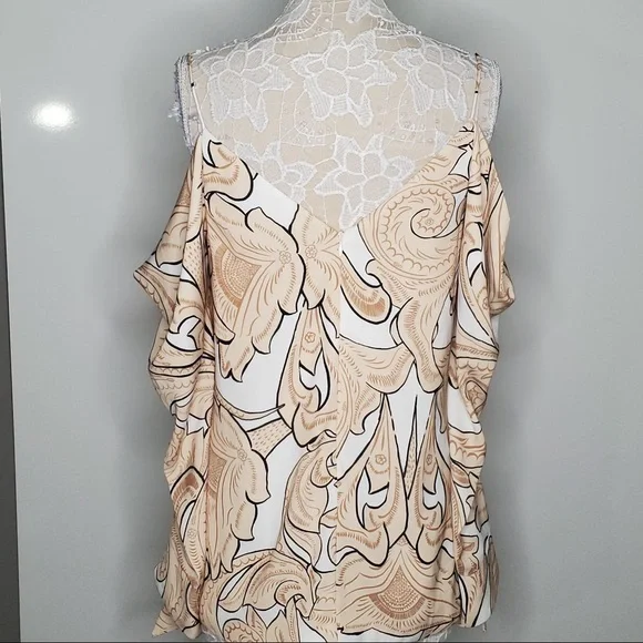 5/$25 C/Meo Collective Autonomy Top - Picture 4 of 10